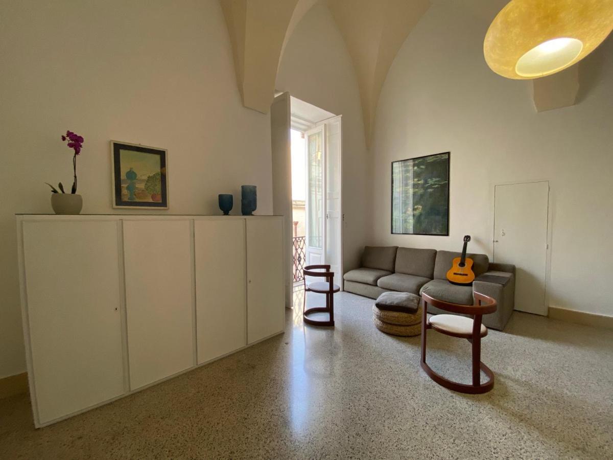 Palazzo Rossi Apartment Лечче Экстерьер фото